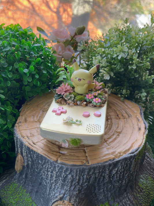 Electric Mouse GBC Console Terrarium