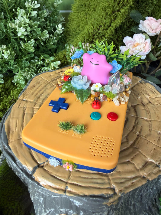 Unlimited Blob Friend GBC Console Terrarium
