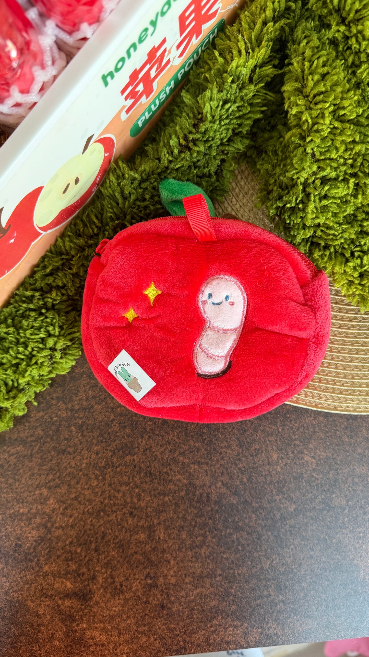 Apple Pouch
