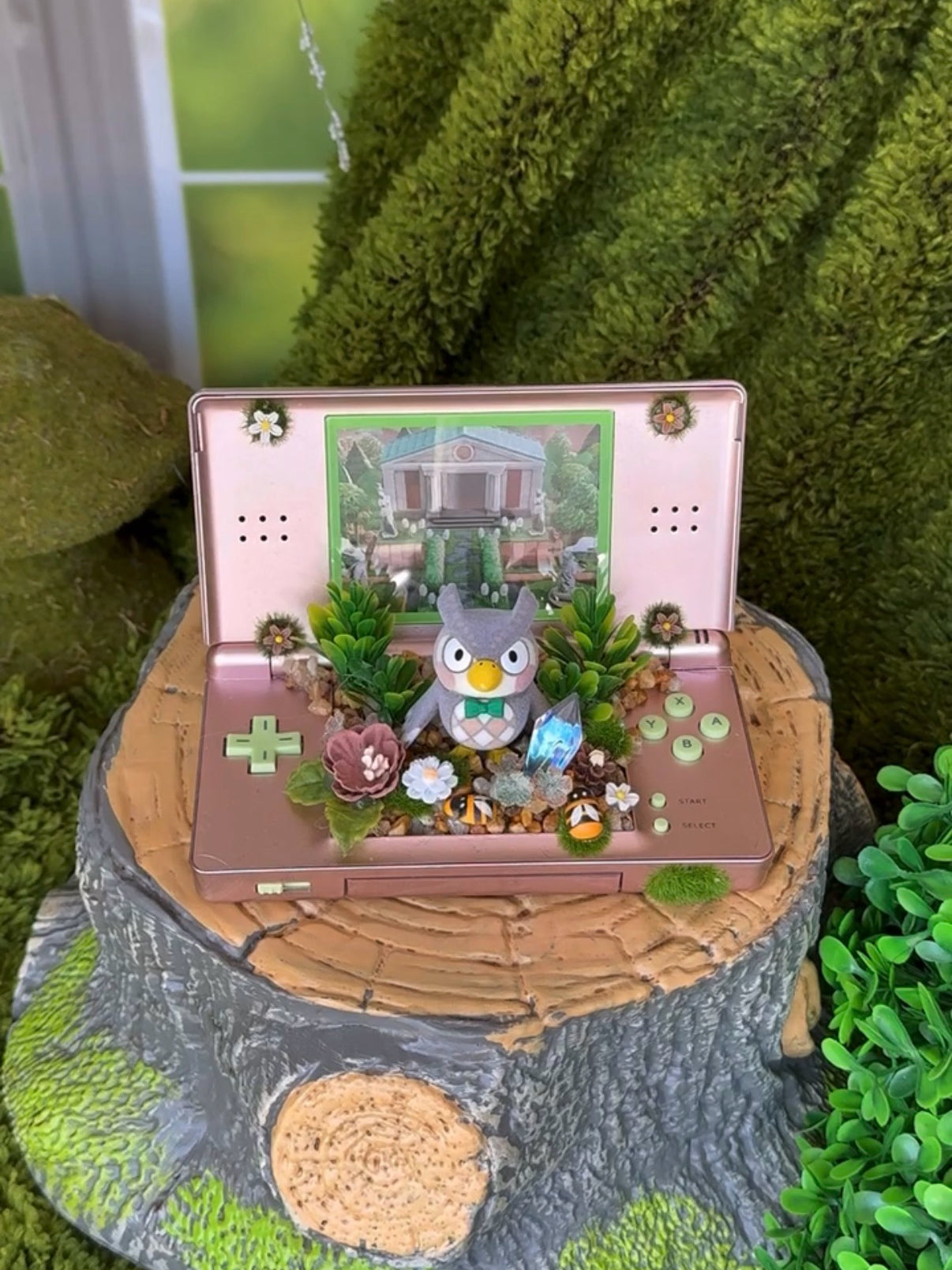 Blathers Villager DS Console Terrarium